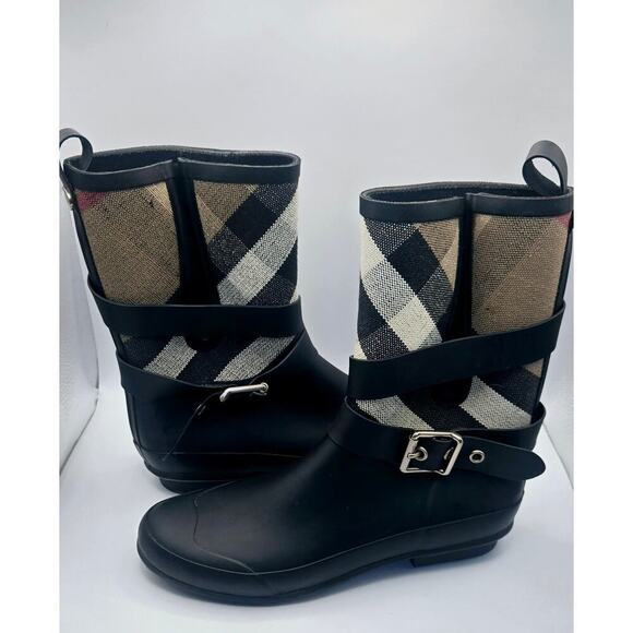 Burberry Euro 37, US Ladies 7 Pre-Owned Mid-Calf Canvas Check Rain Boots - Picture 1 of 11
